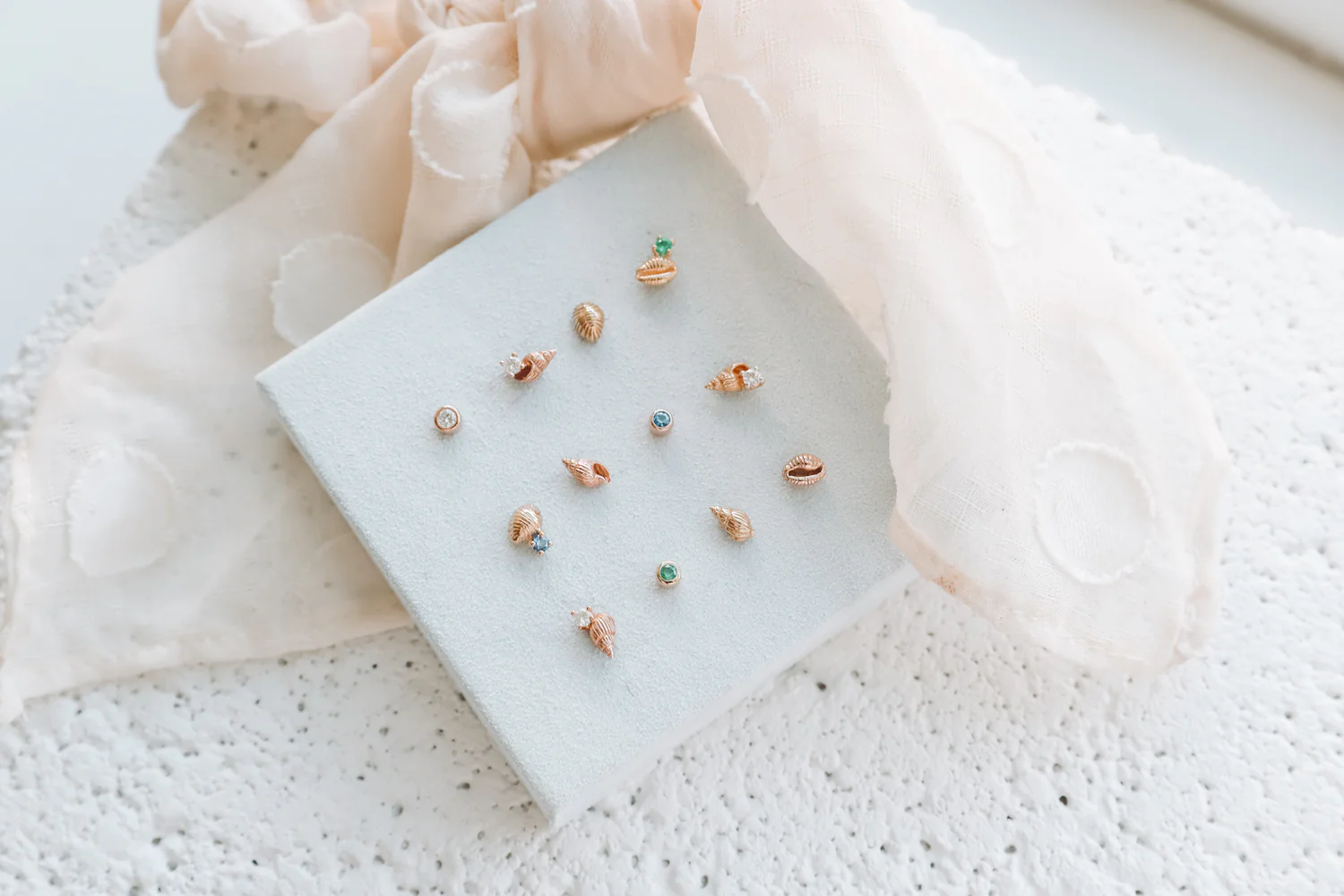 Bitsy Bean Stud - Closed - Image 6