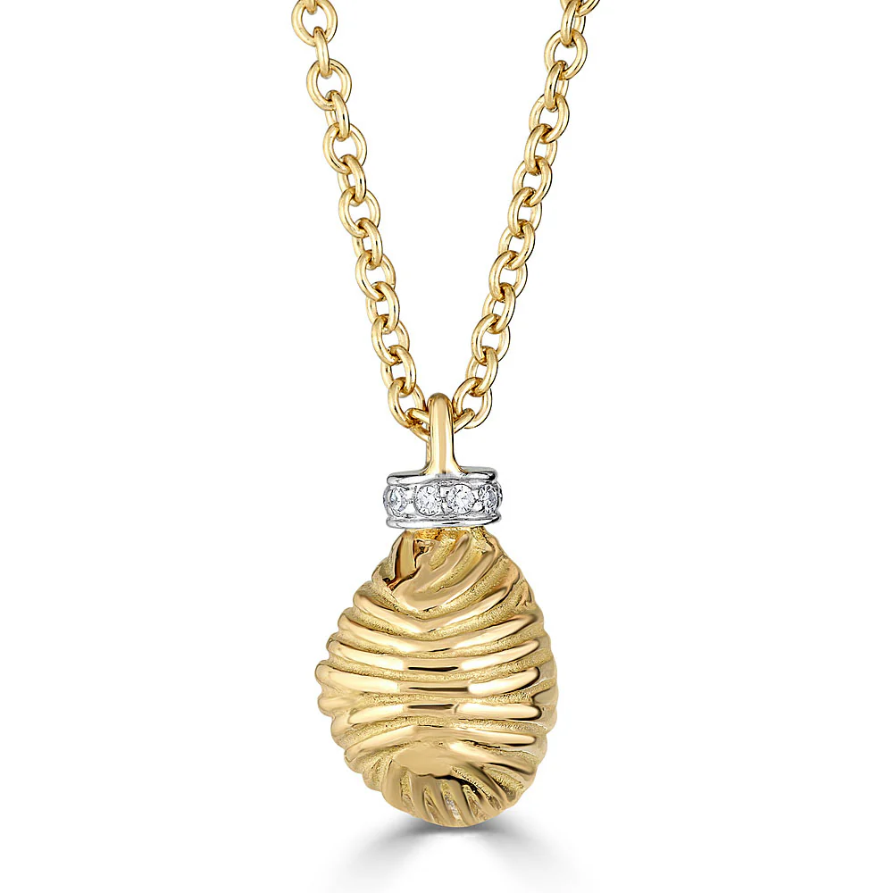 Thread and Shell Necklace - Image 9